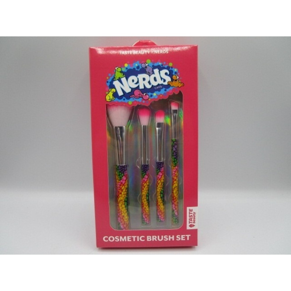 NERDS Cosmetic Brush Set 4 Pieces Makeup Brushes Taste Beauty